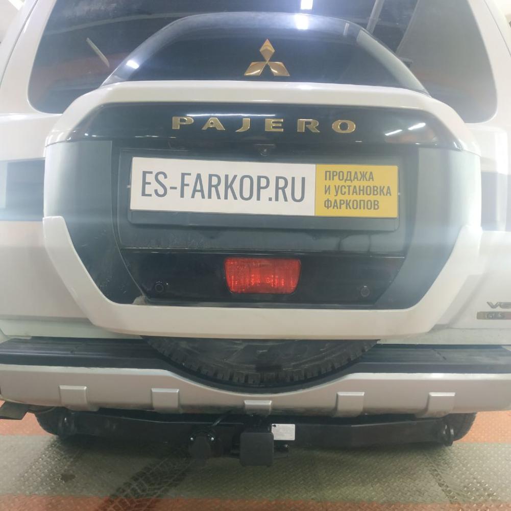 Фаркоп Mitsubishi Pajero IV V80/V90 (SUV) 2007-2020 Bizon FA 0978-E
