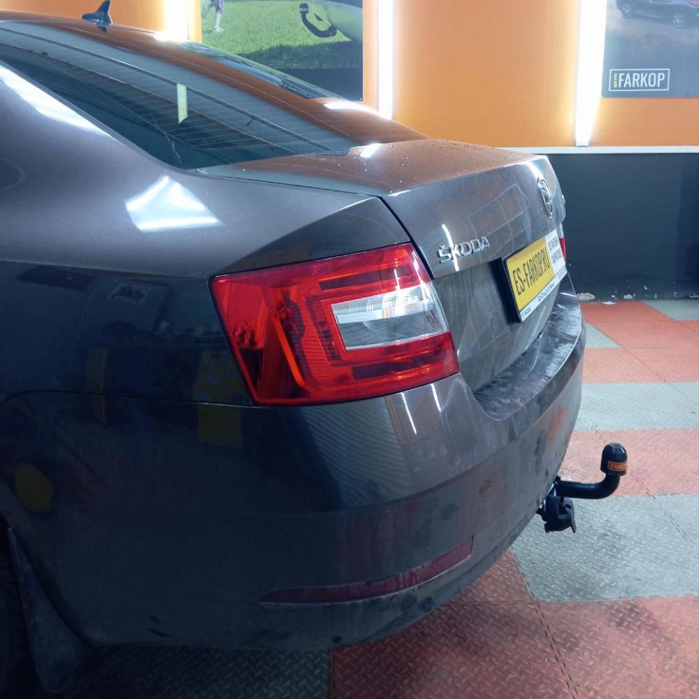 Фаркоп Skoda Octavia A7 (LB) 2013-2019 Berg F.5113.001