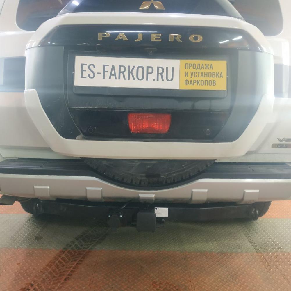 Фаркоп Mitsubishi Pajero IV V80/V90 (SUV) 2007-2020 Bizon FA 0978-E