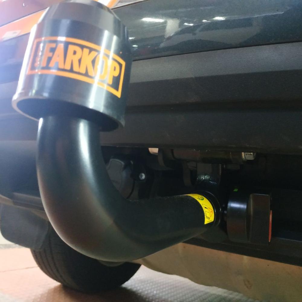 Фаркоп Volkswagen Touareg FL (SUV) 2014-2018 Bosal (Oris) 3555-AK6