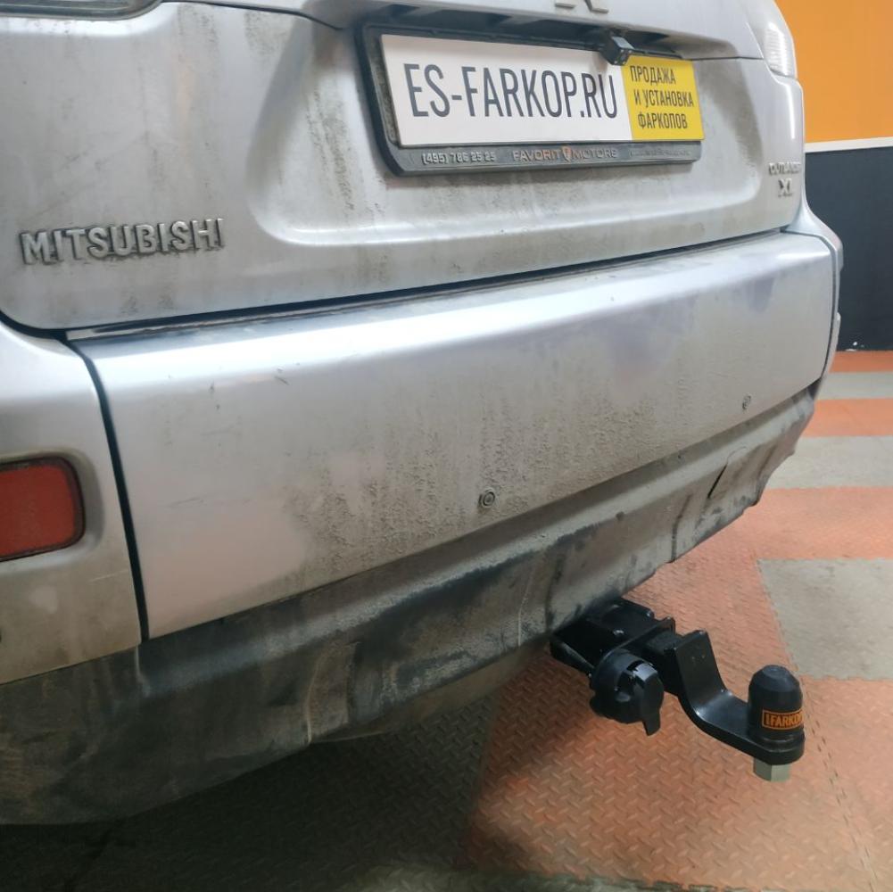 Фаркоп Mitsubishi Outlander CW0W (SUV) 2005-2010 Berg F.4012.001