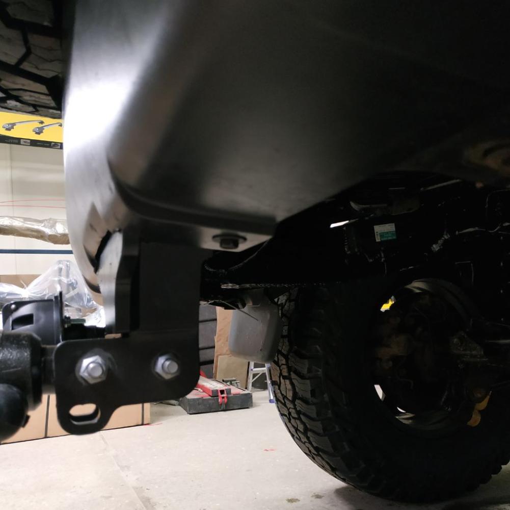 Фаркоп Toyota FJ Cruiser J15 (SUV) 2007-2014 Aragon E6400ES