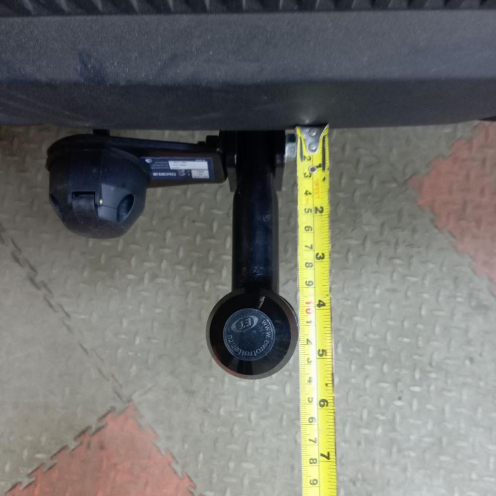 Фаркоп GAC GS8 SUV 2023->>> Berg F.9011.001