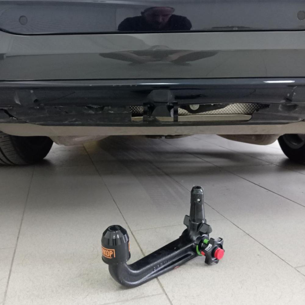 Фаркоп BMW X7 G07 (SUV) 2018-2022 Westfalia 303485600001