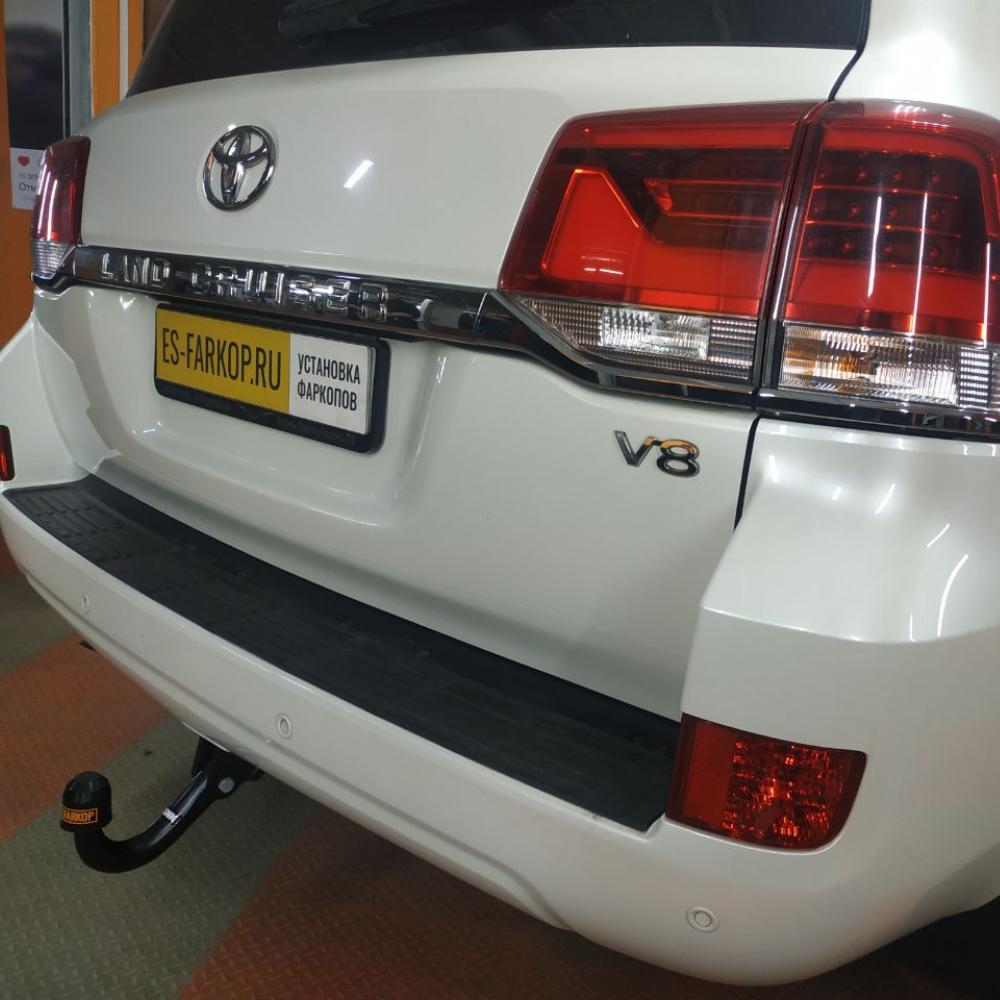 Фаркоп Toyota Land Cruiser 200 Executive (SUV) 2016-2021 Brink 424500