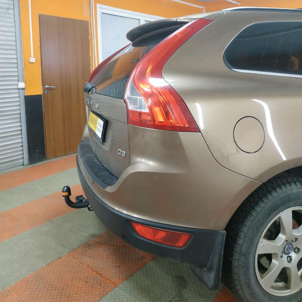 Фаркоп Volvo XC60 DZ (SUV) 2008-2012 AvtoS VL 02