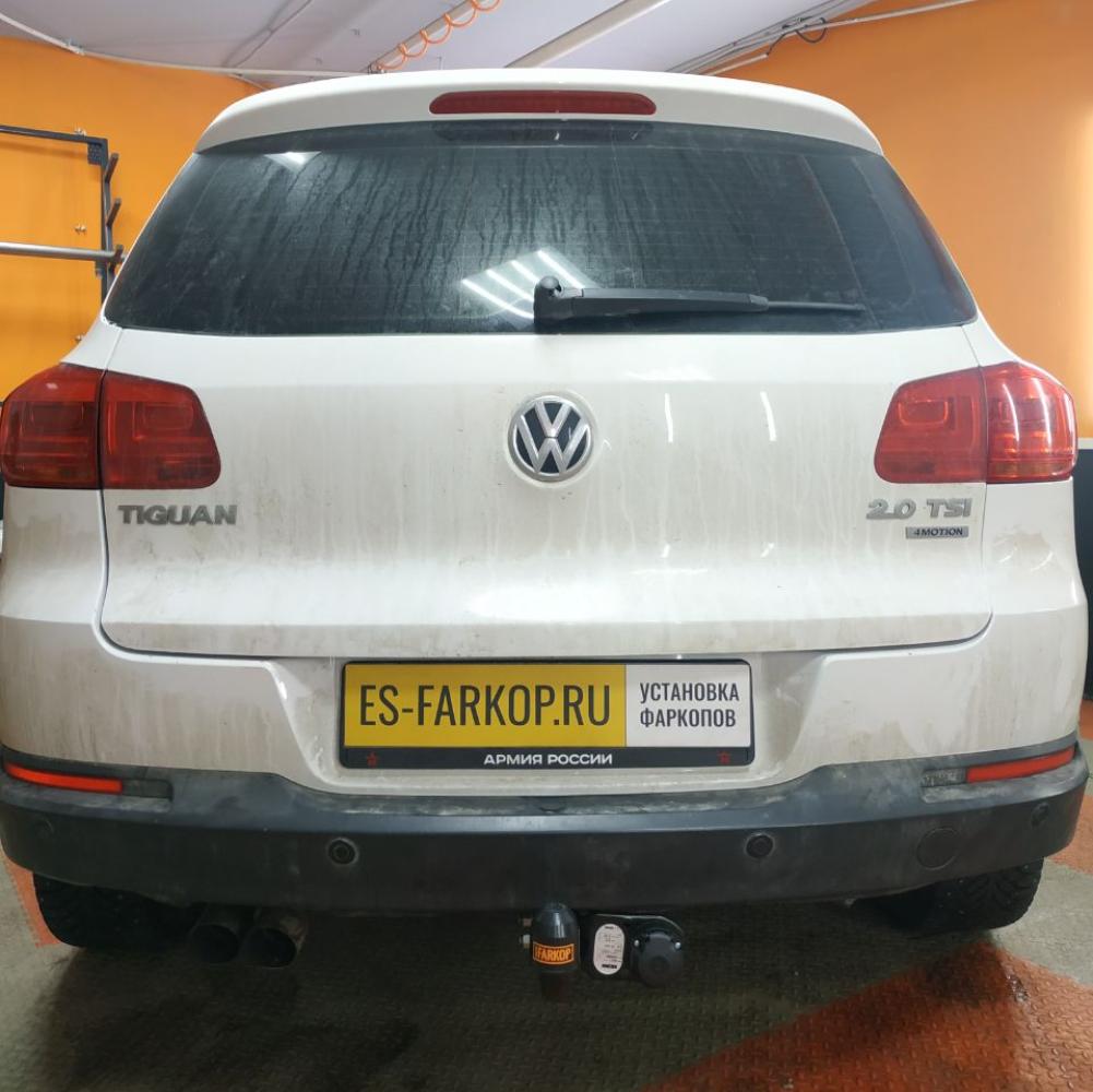 Фаркоп Volkswagen Tiguan NF (SUV) 2006-2016 Brink 491300
