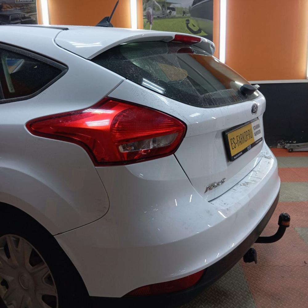 Фаркоп Ford Focus III CB8 (HB) 2010-2019 Leader Plus F101-A