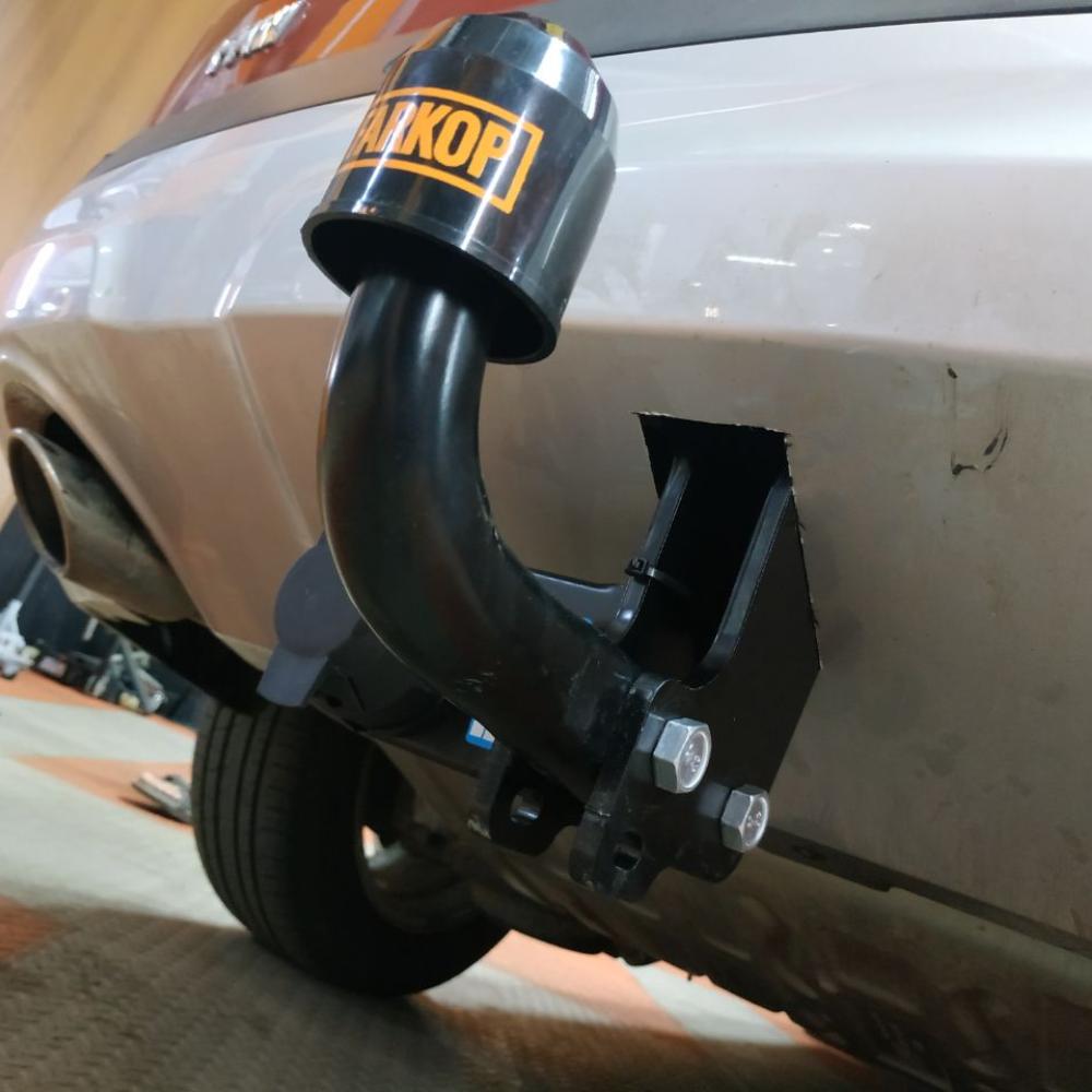 Фаркоп FAW Besturn X80 (SUV) 2014->>> Baltex 289218