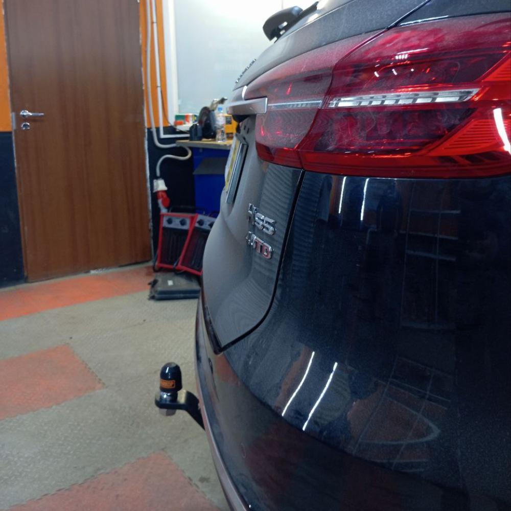 Фаркоп Hongqi HS5 SUV 2018->>> Bizon FA 0590-E