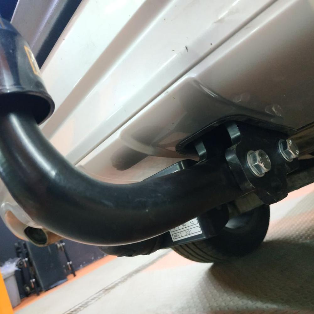 Фаркоп Volvo XC70 BZ (SUV) 2007-2016 Imiola V.015