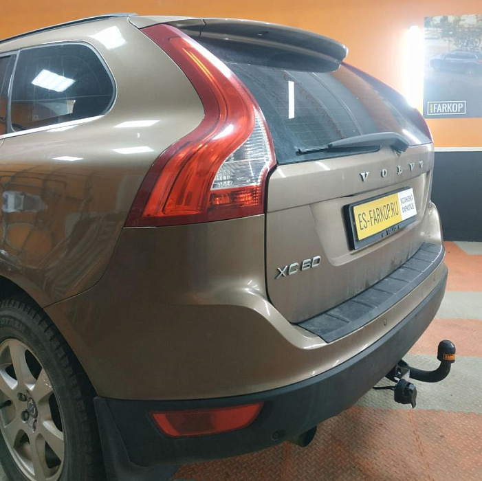Фаркоп Volvo XC60 DZ (SUV) 2008-2012 AvtoS VL 02