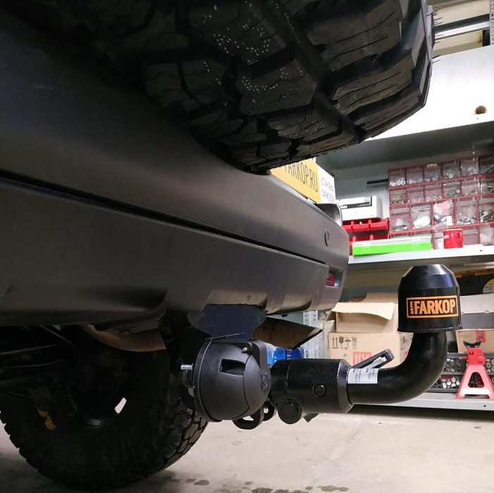 Фаркоп Toyota FJ Cruiser J15 (SUV) 2007-2014 Aragon E6400ES