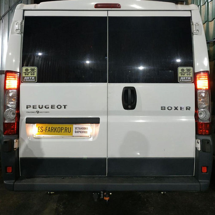 Фаркоп Peugeot Boxer (Van) 2006-2014 Auto-Hak R 39